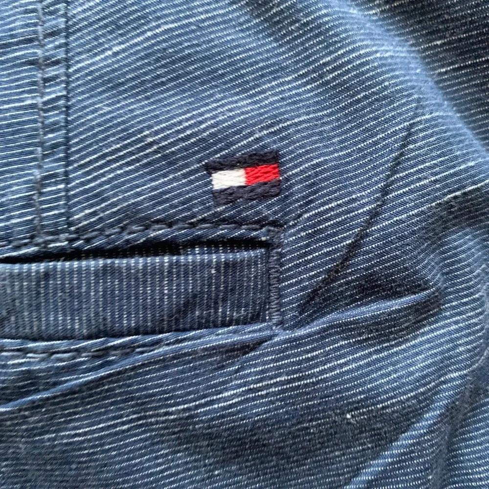 Tommy Hilfiger 42 Chino Shorts Blue Excellent Textured Cotton Flat Front Pockets